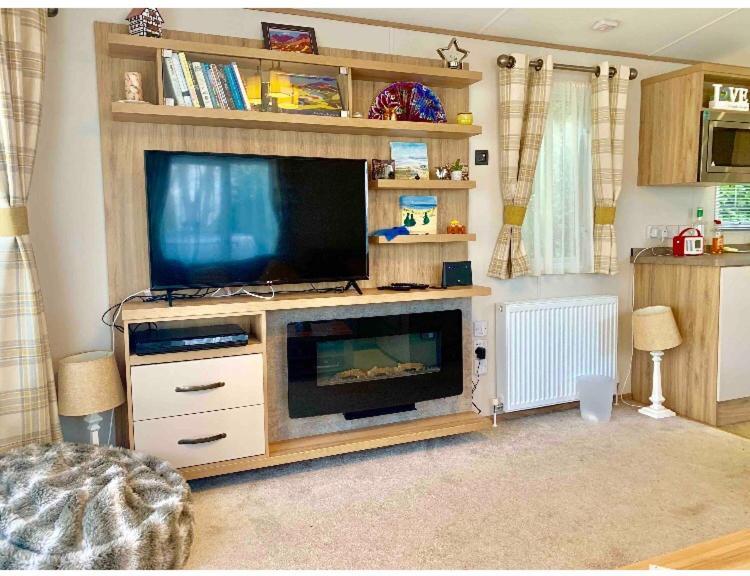 Hastings Holiday Home At Fairlight Lodge Beauport Holiday Park St Leonards-on-Sea ภายนอก รูปภาพ